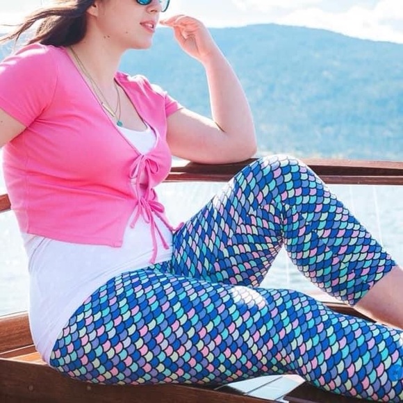 Sweetlegs Splish Splash Crop - Plus (size 12-18) - Picture 7 of 8
